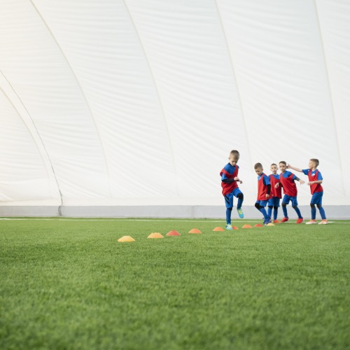 long-shot-kids-running-field